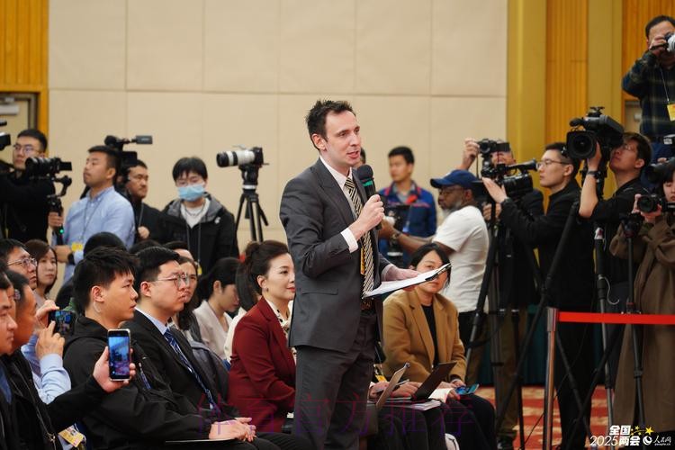 记者:维尼修斯下赛季可能会改穿7号或11号 记者:维尼修斯下赛季可能会改穿7号或11号